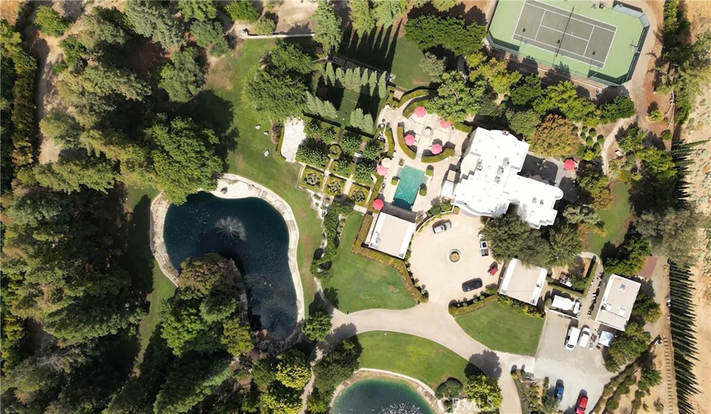 12950 N Willow Ave, Clovis, CA 93619