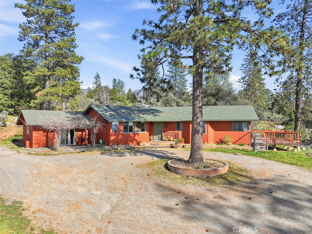 3868 Pinecrest Dr, Mariposa, CA 95338