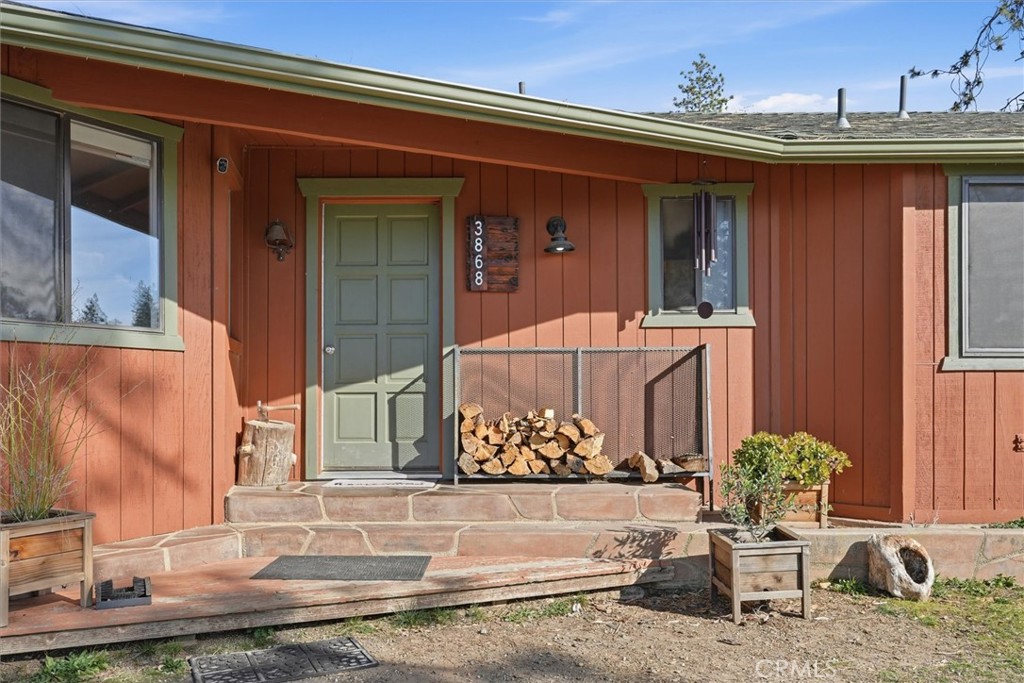 3868 Pinecrest Dr, Mariposa, CA 95338