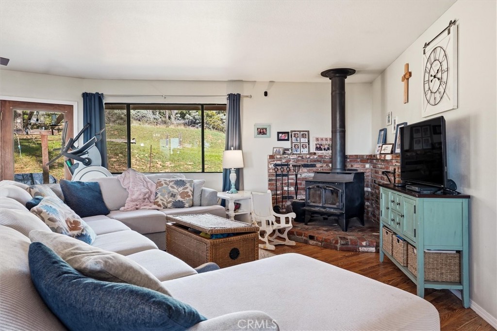 3868 Pinecrest Dr, Mariposa, CA 95338