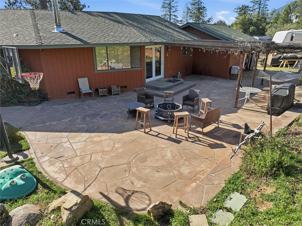 3868 Pinecrest Dr, Mariposa, CA 95338