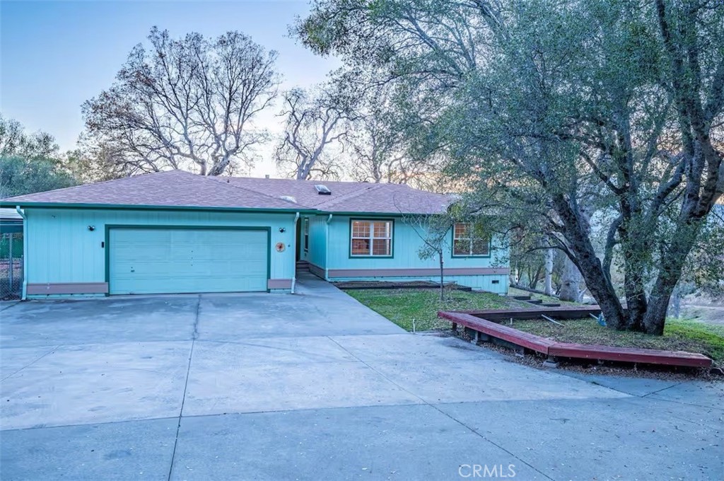 40202 Hillsborough Loop, Oakhurst, CA 93644