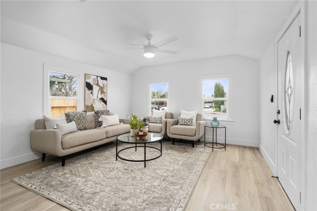 1366 E Alexander Ave, Merced, CA 95340