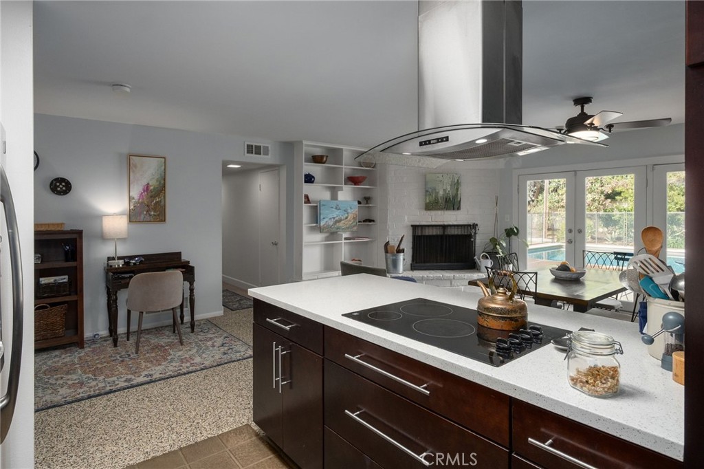 1264 W Celeste, Fresno, CA 93711