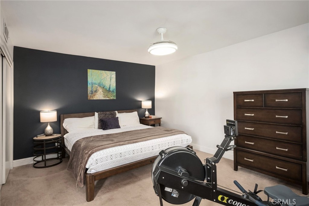 1264 W Celeste, Fresno, CA 93711