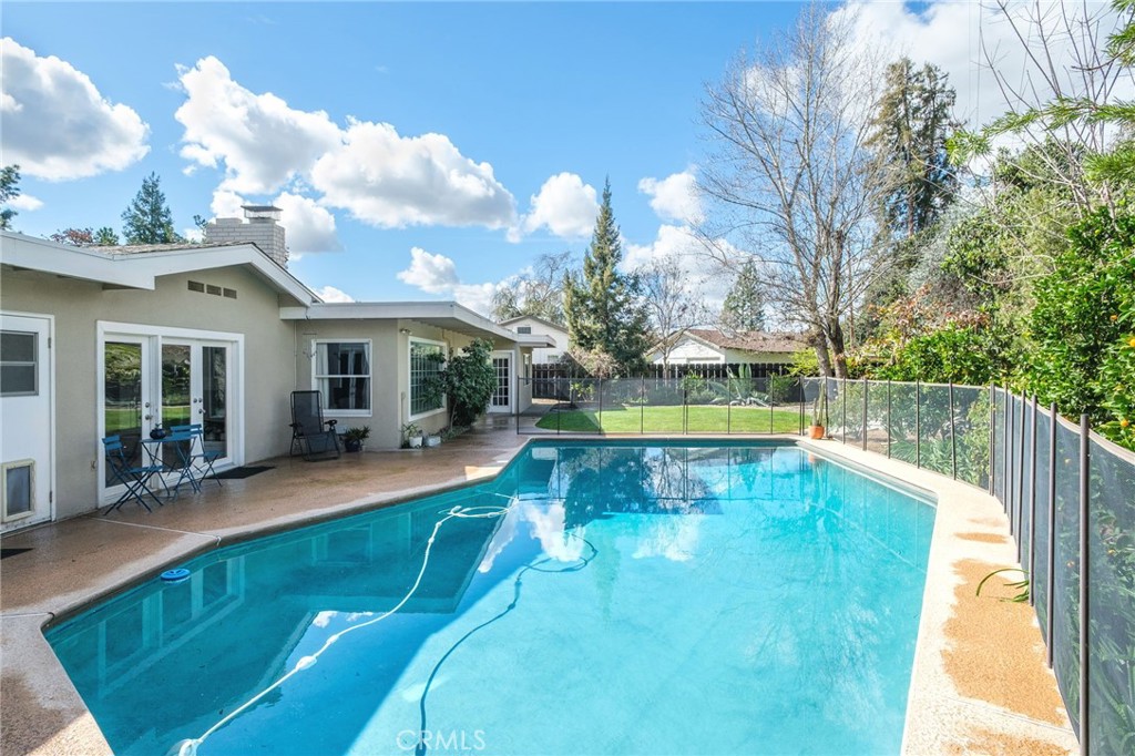 1264 W Celeste, Fresno, CA 93711