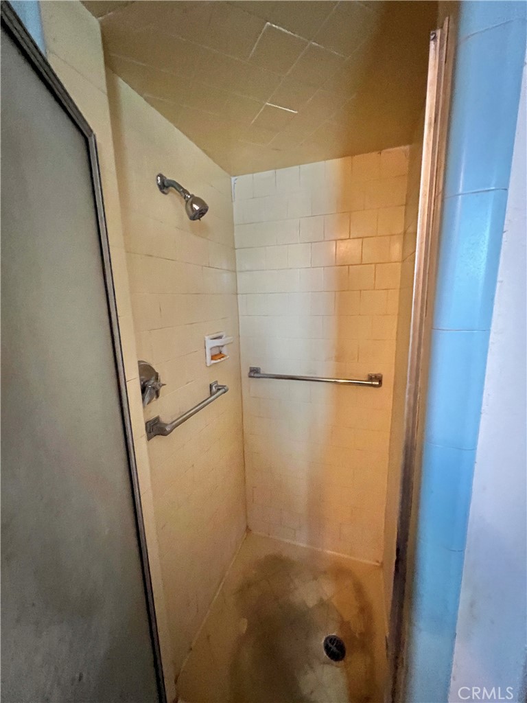 3823 E Holland, Fresno, CA 93726