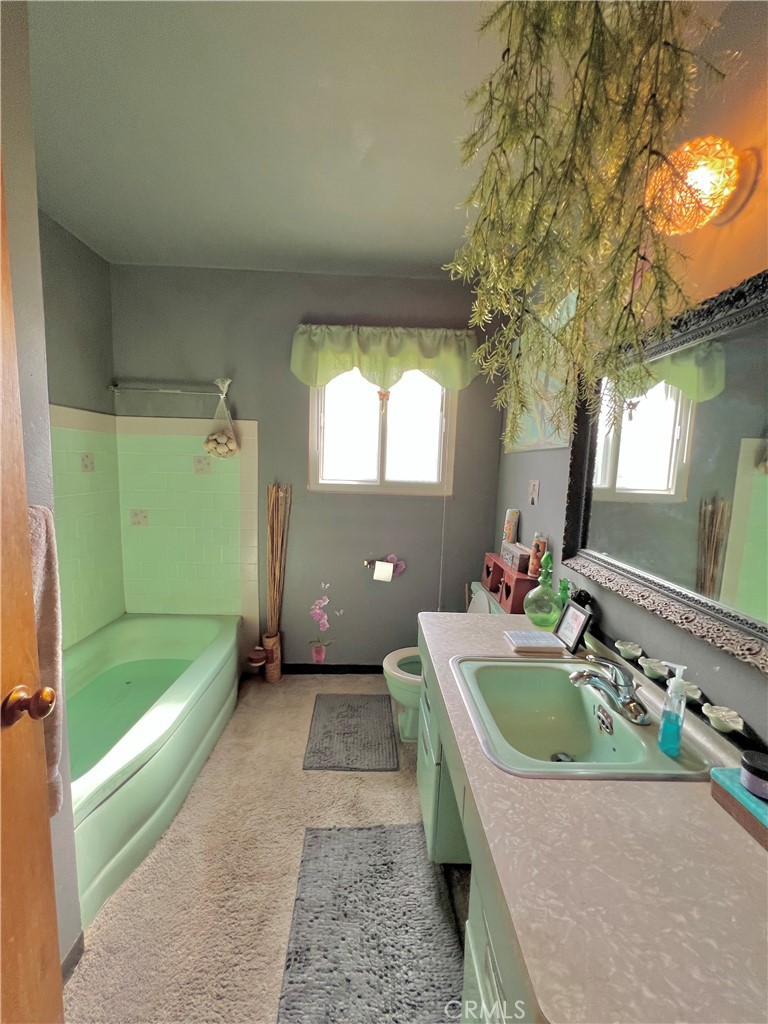 3823 E Holland, Fresno, CA 93726