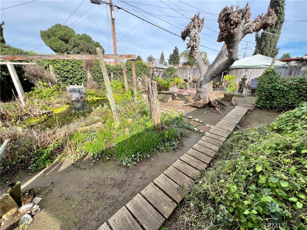 3823 E Holland, Fresno, CA 93726