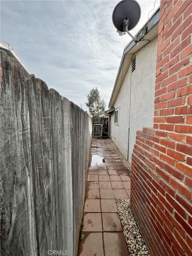3823 E Holland, Fresno, CA 93726
