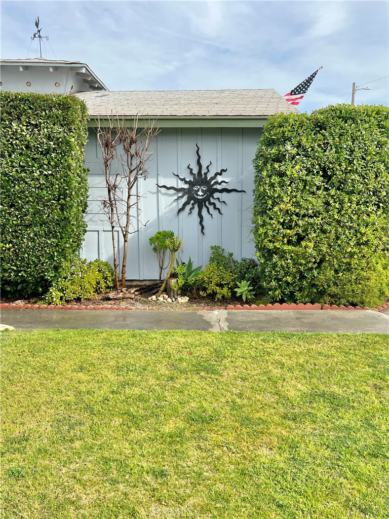 3823 E Holland, Fresno, CA 93726