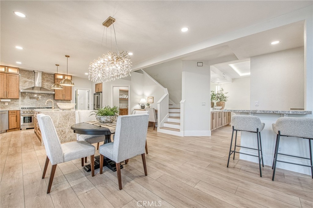 9381 N Woodmont Dr, Fresno, CA 93720