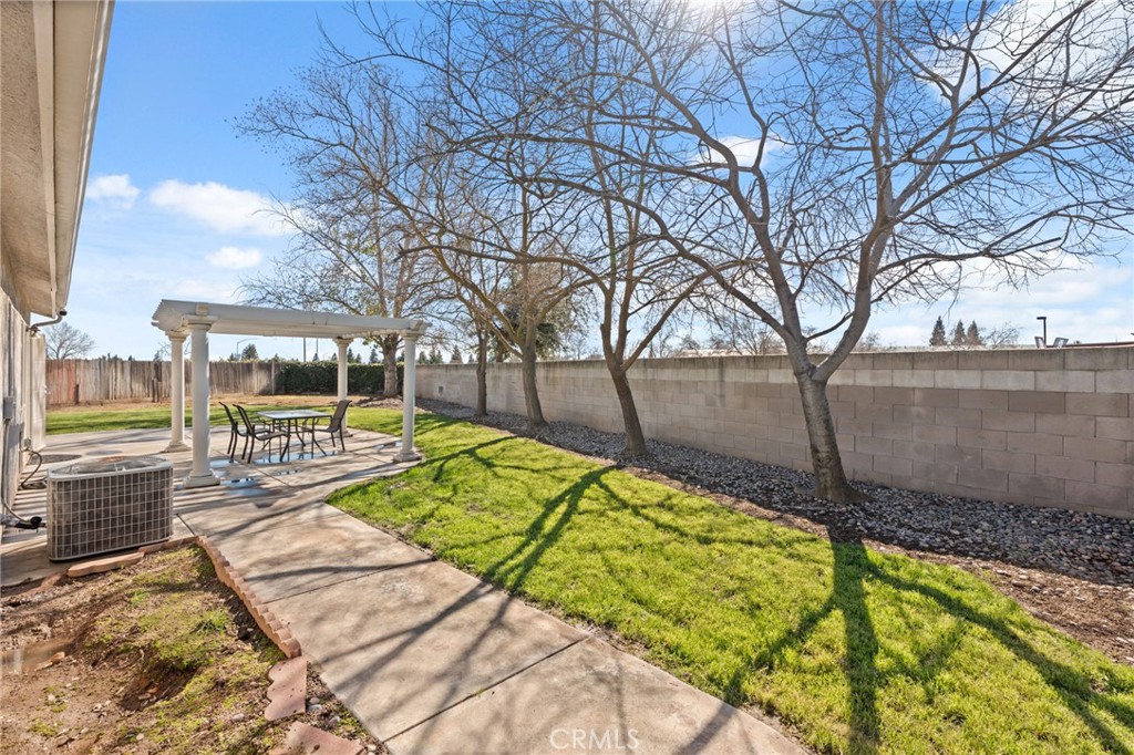 6615 N Babigian, Fresno, CA 93722