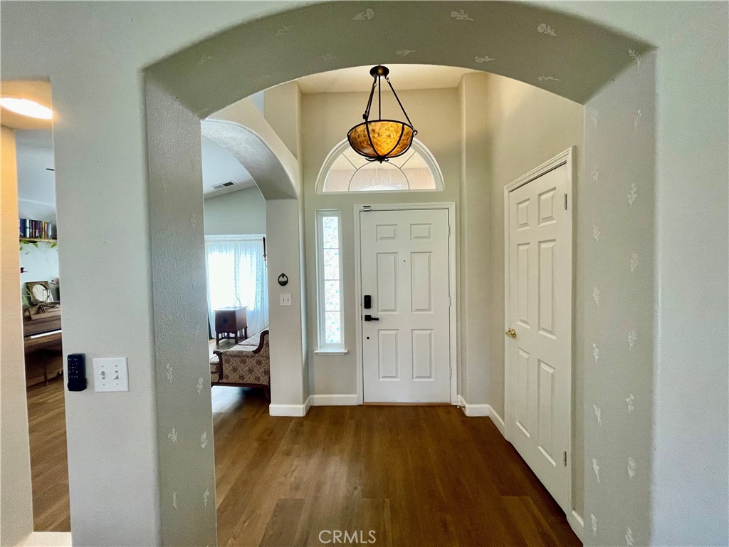 443 S Park, Kerman, CA 93630