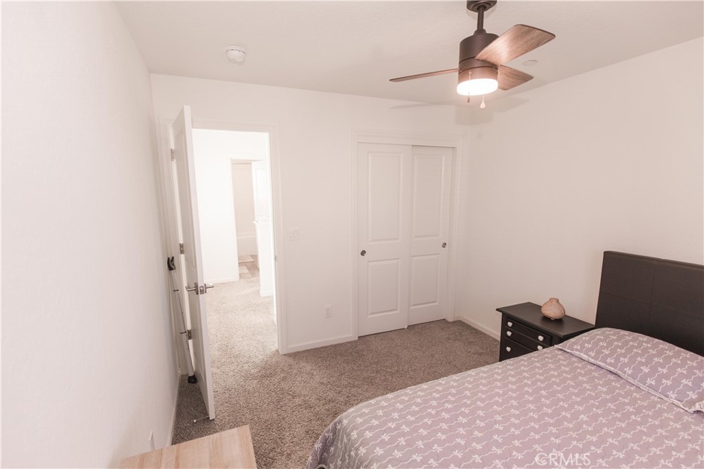 2020 N Ralph Ln, Clovis, CA 93619