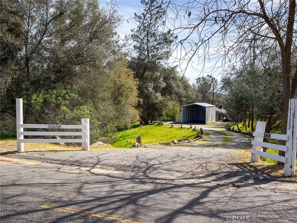 30658 Holiday, Coarsegold, CA 93614