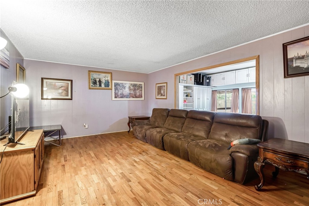 3495 E Dakota, Fresno, CA 93726