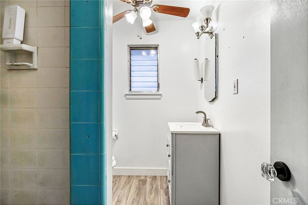 3495 E Dakota, Fresno, CA 93726