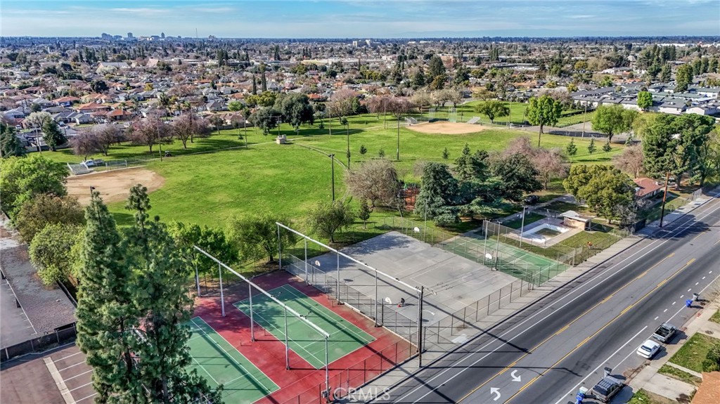 3495 E Dakota, Fresno, CA 93726