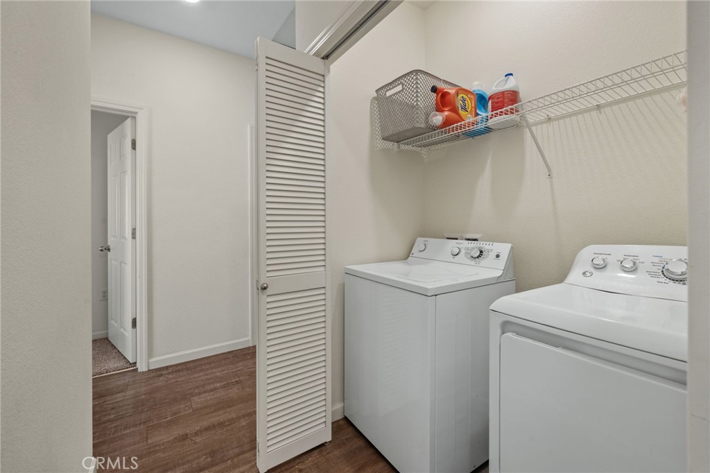 1237 E Orange St, Avenal, CA 93204