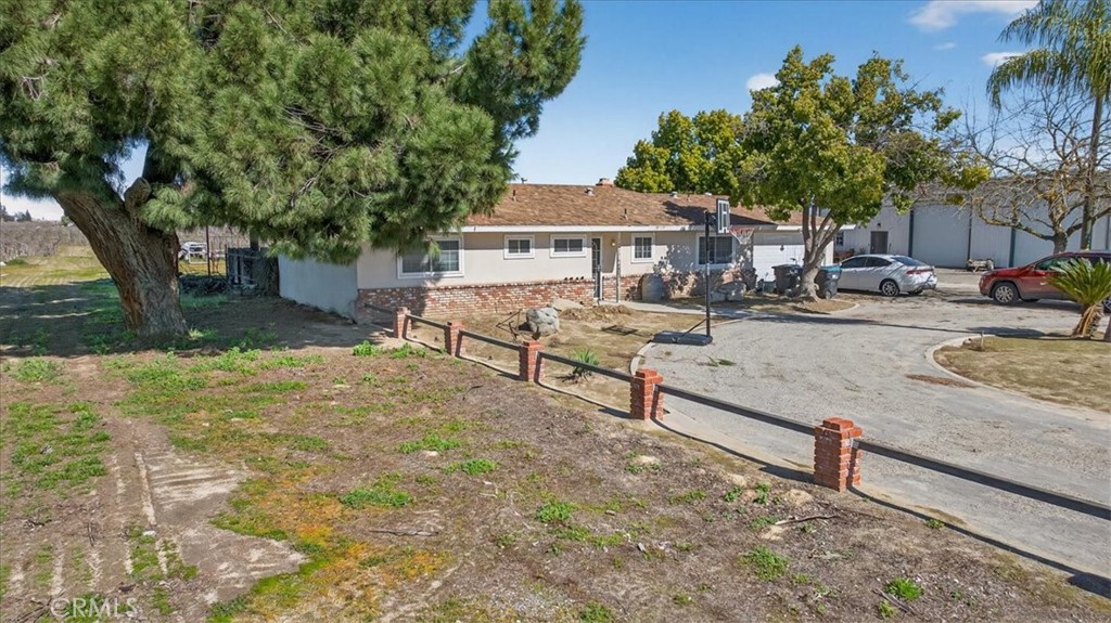 11430 E Saginaw, Selma, CA 93662