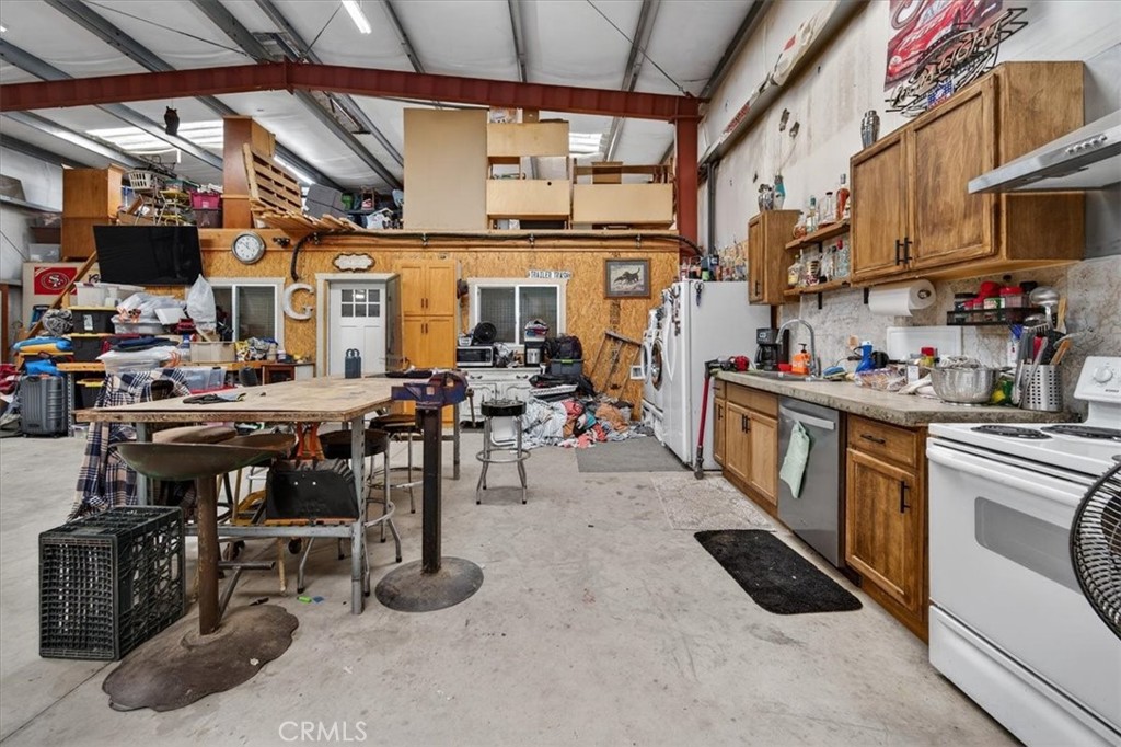 11430 E Saginaw, Selma, CA 93662