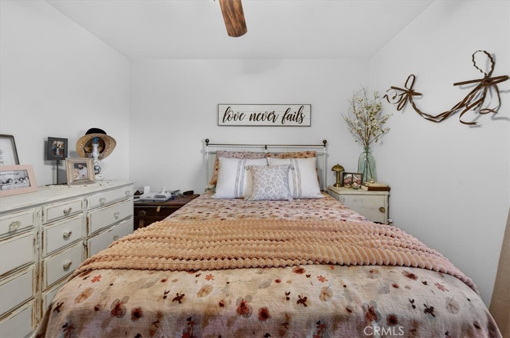 11430 E Saginaw, Selma, CA 93662