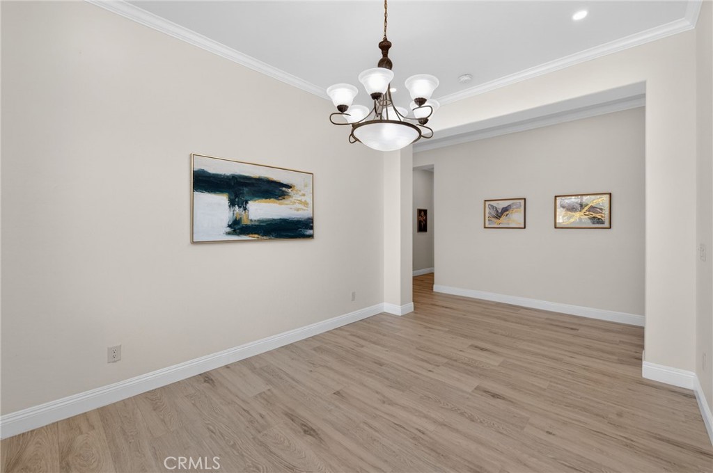 1563 E Via Mirasol, Fresno, CA 93730