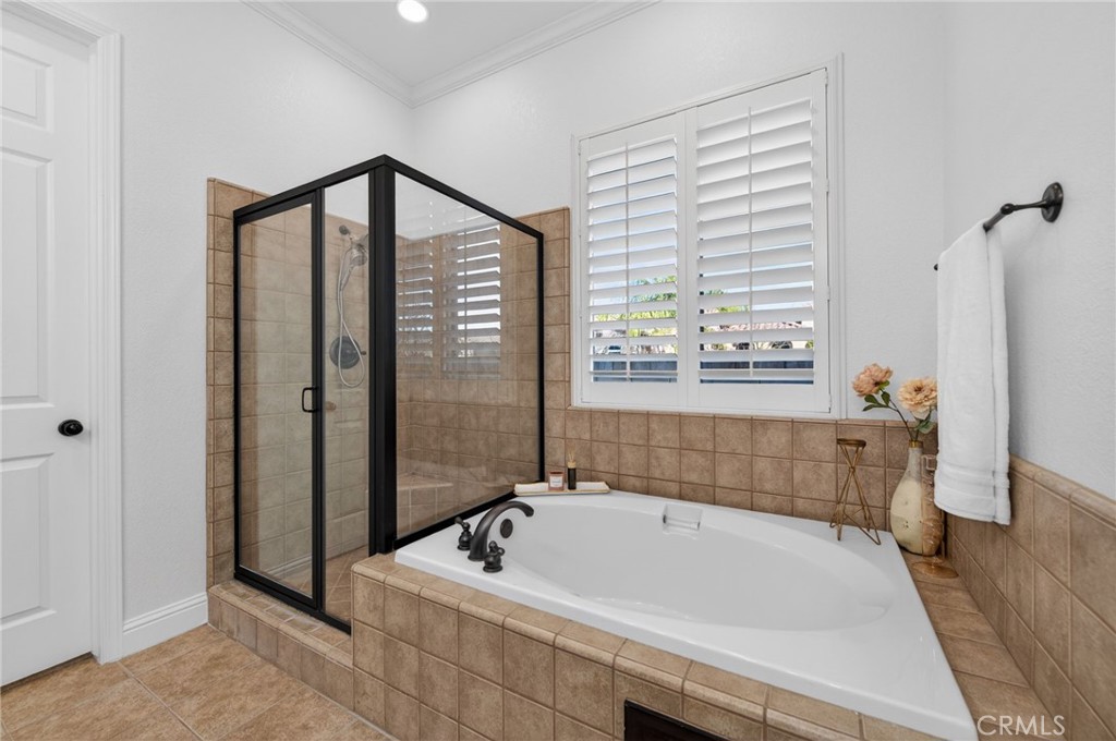 1563 E Via Mirasol, Fresno, CA 93730