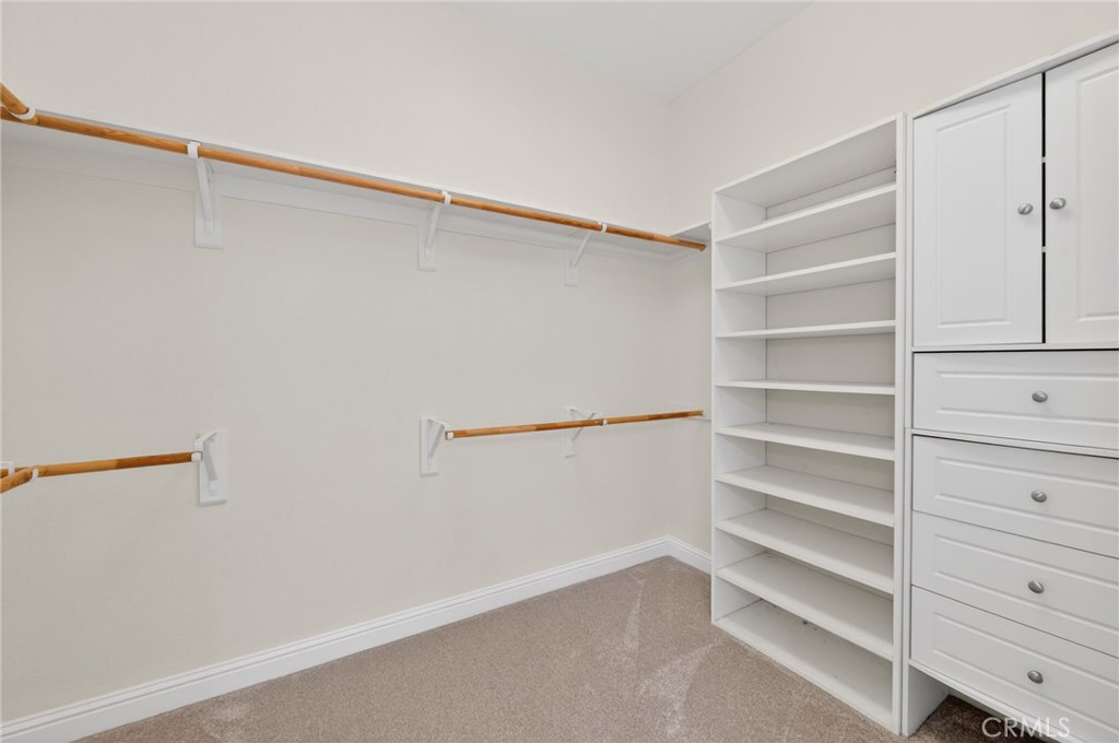 1563 E Via Mirasol, Fresno, CA 93730