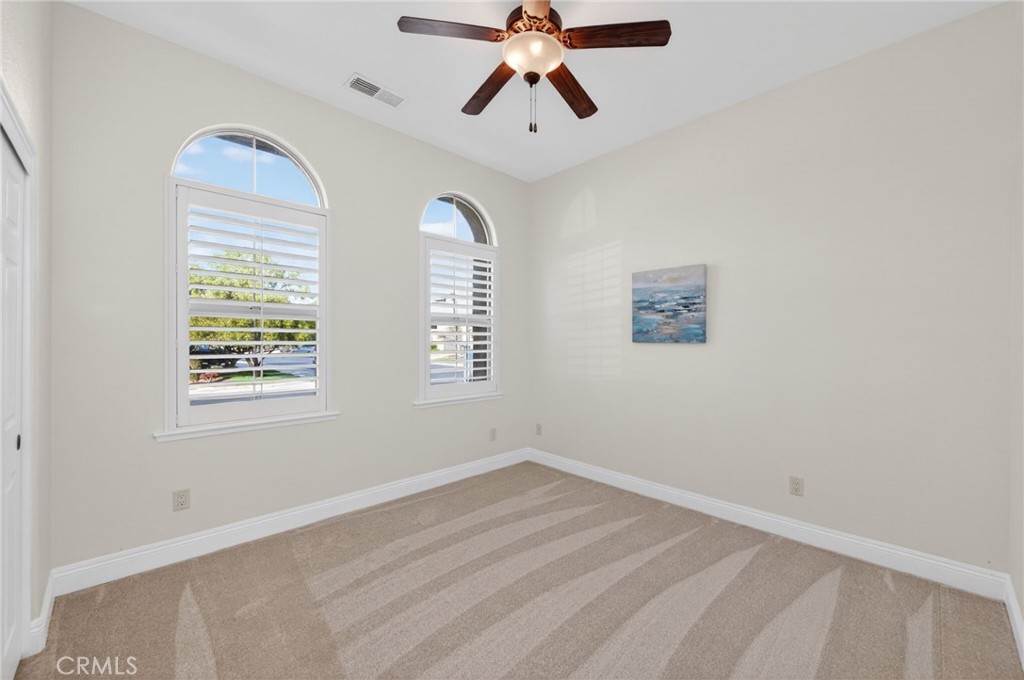 1563 E Via Mirasol, Fresno, CA 93730