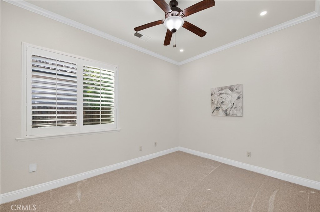 1563 E Via Mirasol, Fresno, CA 93730