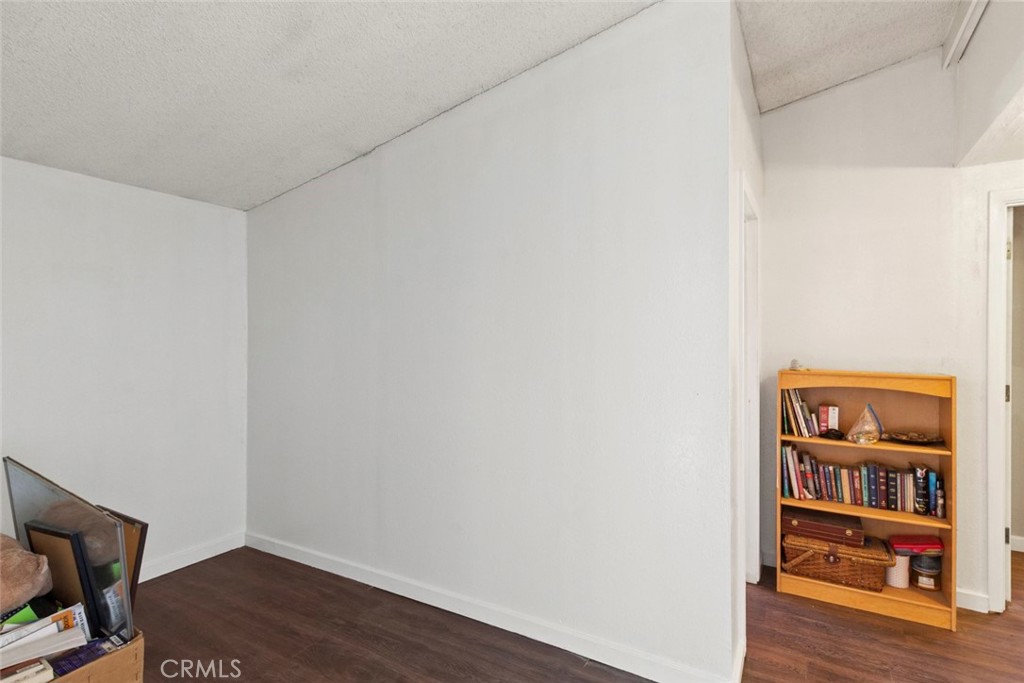 1668 Carmelita, La Grange, CA 95329