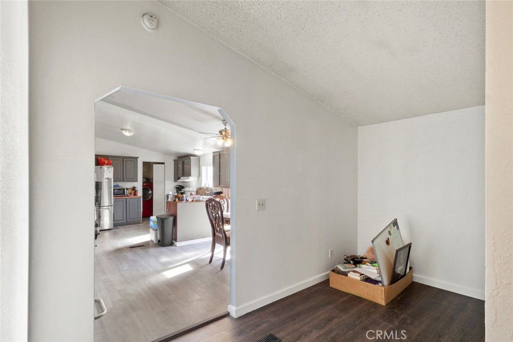 1668 Carmelita, La Grange, CA 95329