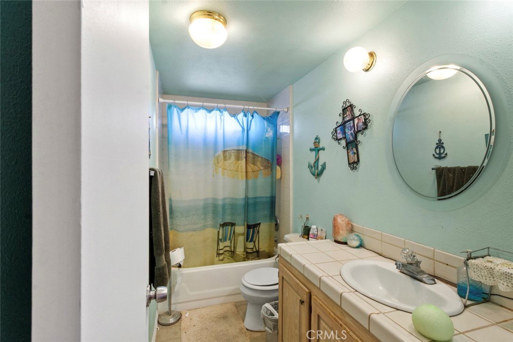 1668 Carmelita, La Grange, CA 95329