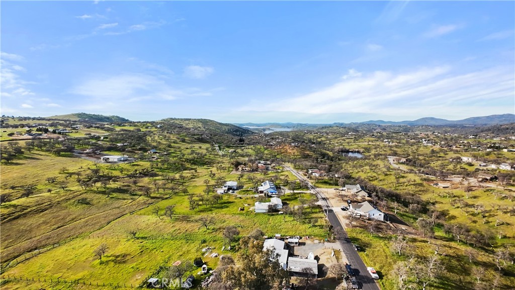 1668 Carmelita, La Grange, CA 95329