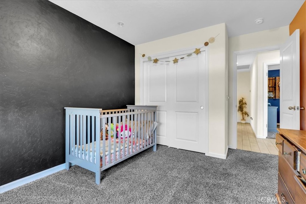 2439 Madeline Dr, Hanford, CA 93230