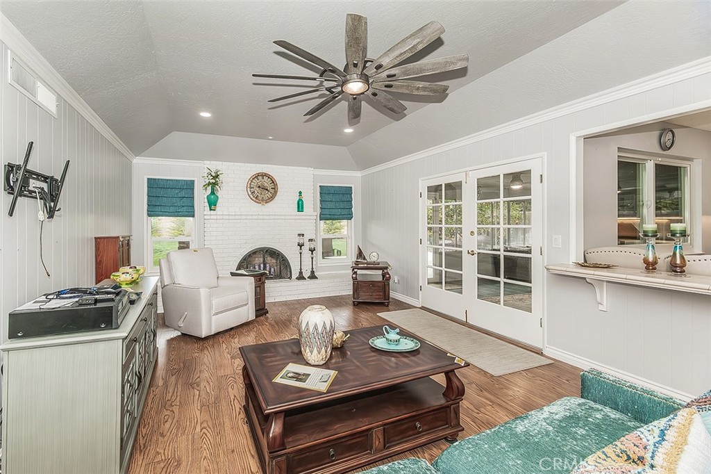 1572 W Millbrae, Fresno, CA 93711