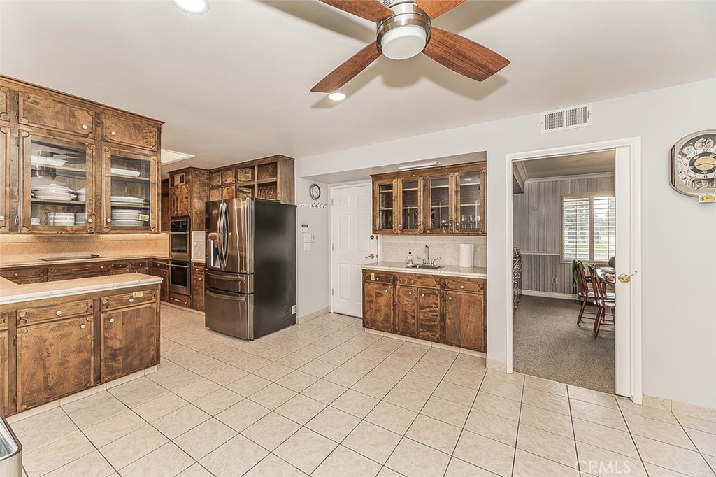 1572 W Millbrae, Fresno, CA 93711