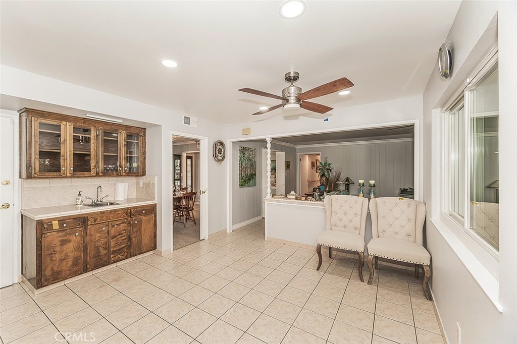 1572 W Millbrae, Fresno, CA 93711