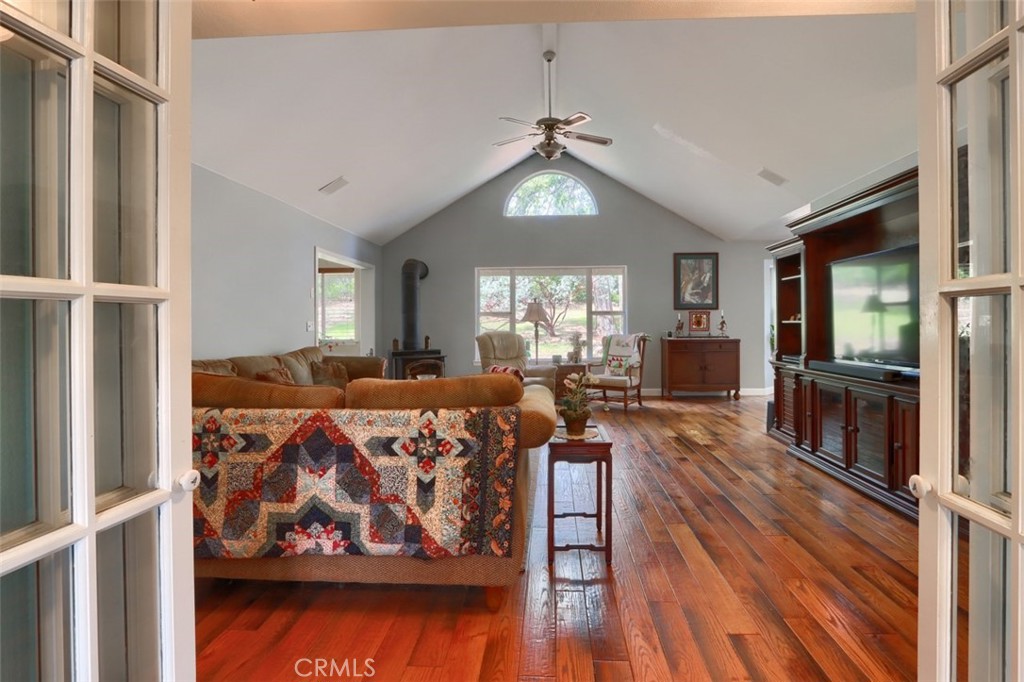 36328 Finegold Creek Dr, North Fork, CA 93643