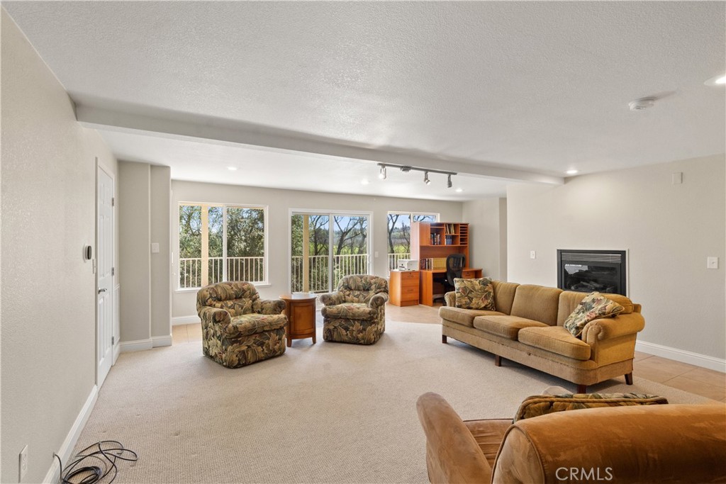 12030 Rodden, Oakdale, CA 95361