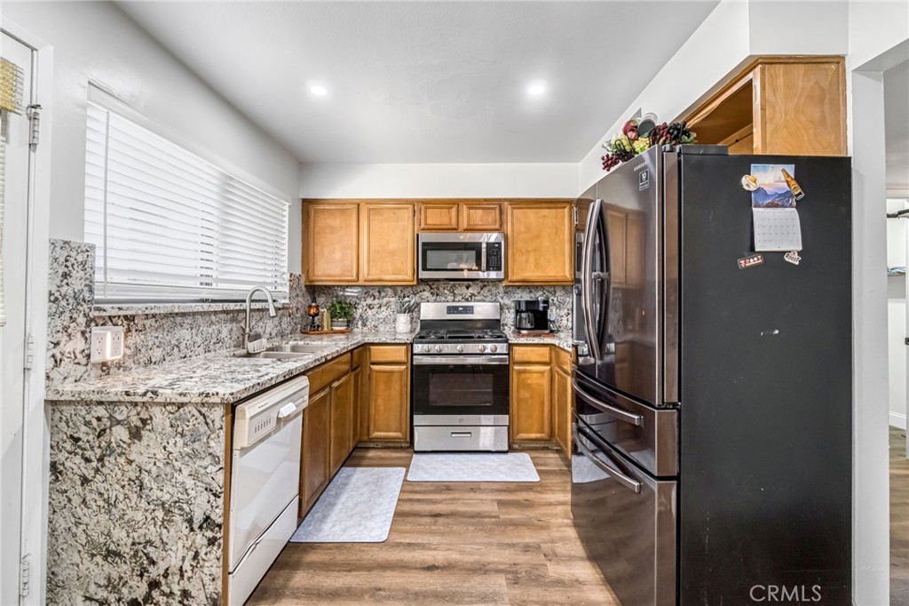 1751 W Santa Ana, Fresno, CA 93705