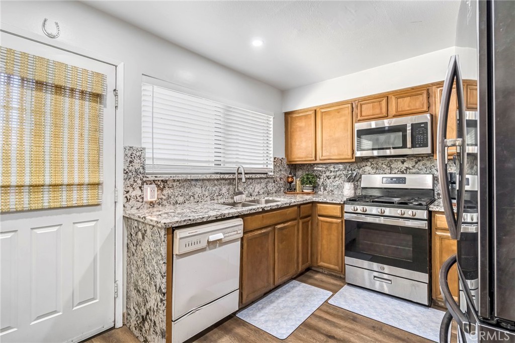 1751 W Santa Ana, Fresno, CA 93705