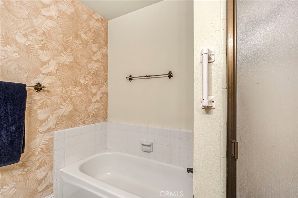 1751 W Santa Ana, Fresno, CA 93705