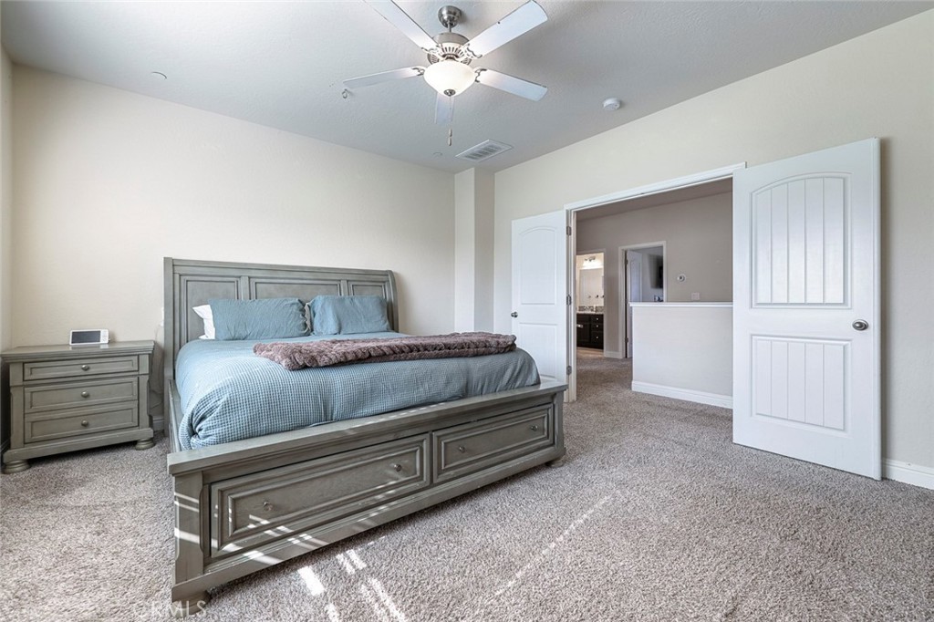 6883 E Robinson, Fresno, CA 93727