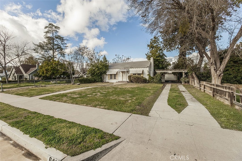 643 E Vassar, Fresno, CA 93704