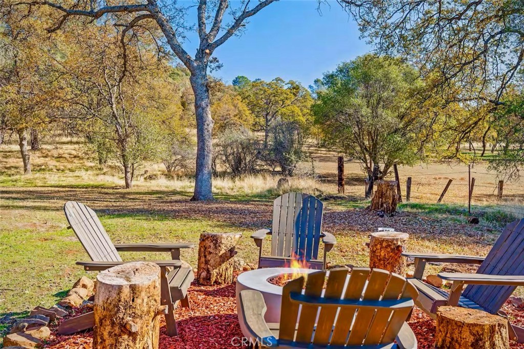 5615 Bear Trap Dr, Mariposa, CA 95338