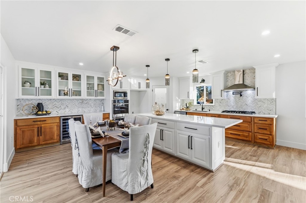 2325 Sierra Ave, Clovis, CA 93611