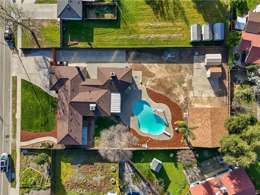 2325 Sierra Ave, Clovis, CA 93611